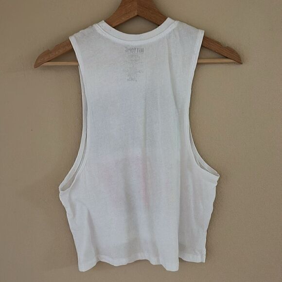 Hot‎ Topic Anime white tank top Crop Top medium - Picture 3 of 6